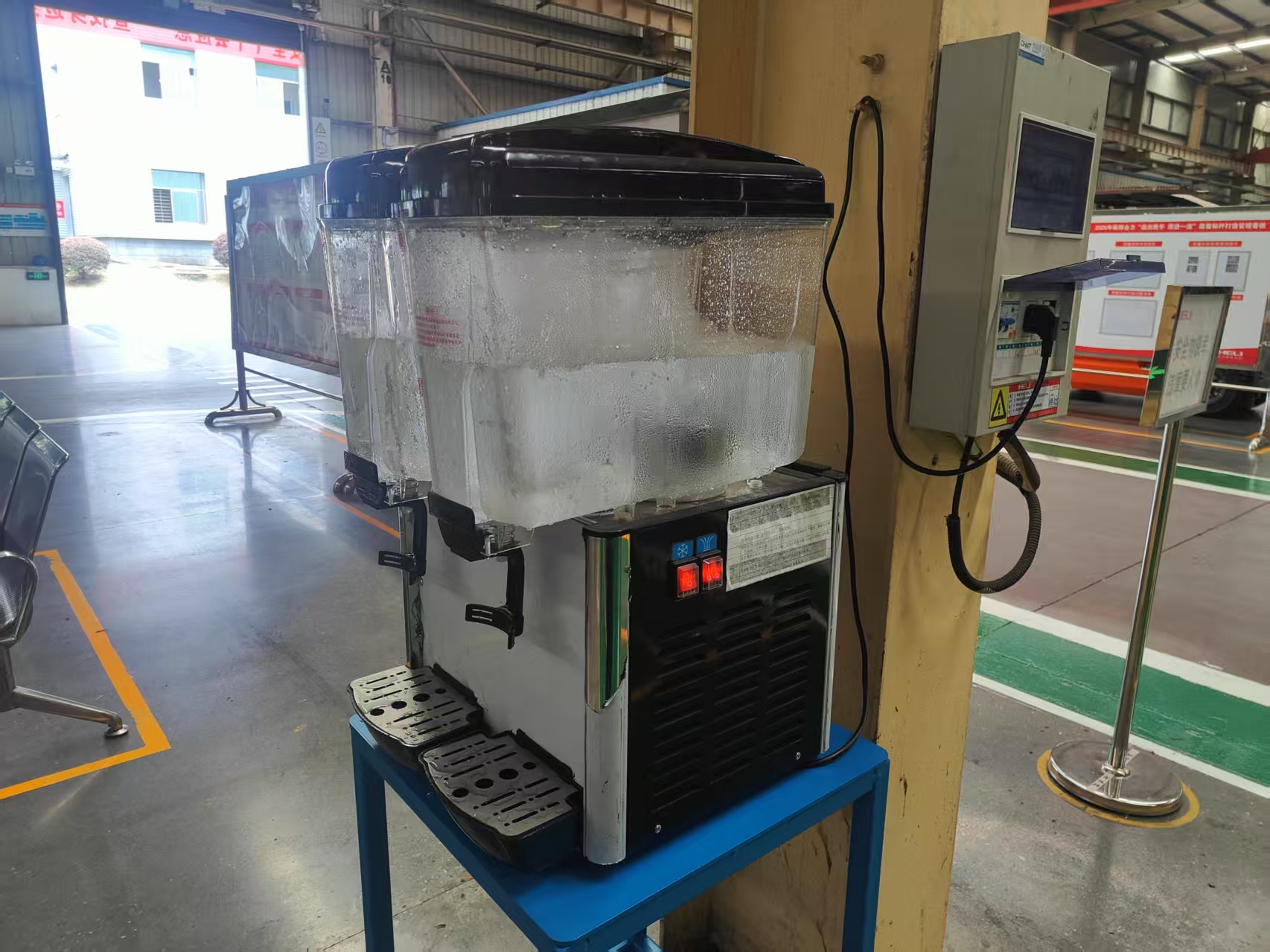 增設(shè)冷飲機(jī).jpg